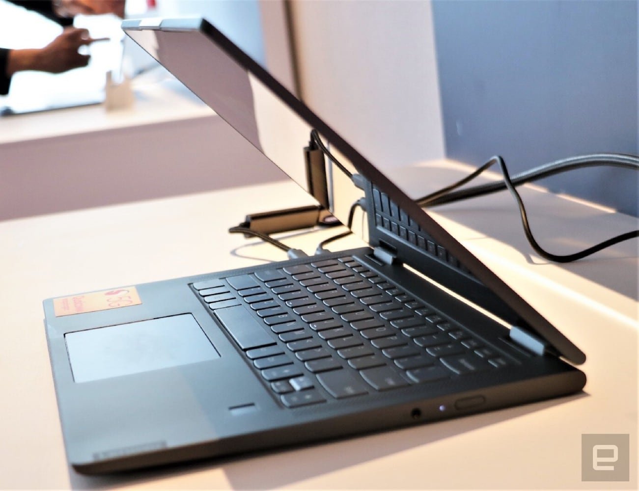 Lenovo Project Limitless Prototype 5G Laptop is the first of its kind