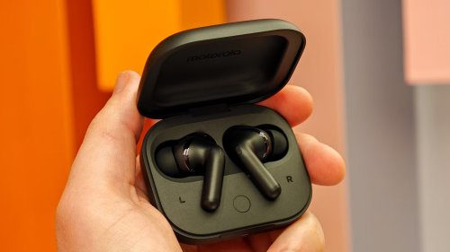Motorola moto buds+ noise canceling wireless earbuds offer studio quality sound