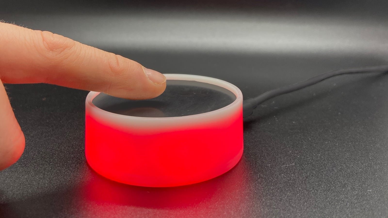 MuteMe illuminated mute button increases productivity and decreases interruptions