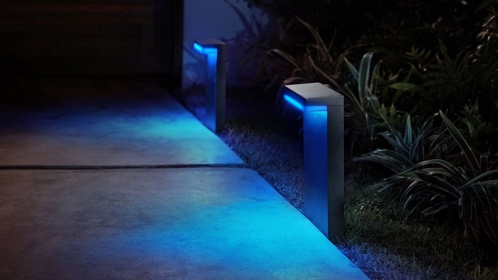 Philips Hue Nyro Downward-Facing Outdoor Light provides subtle color effects