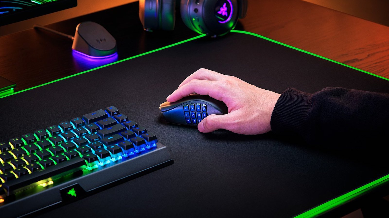 Razer Naga V2 Pro MMO gaming mouse with HyperScroll Pro Wheel is a multigenre master