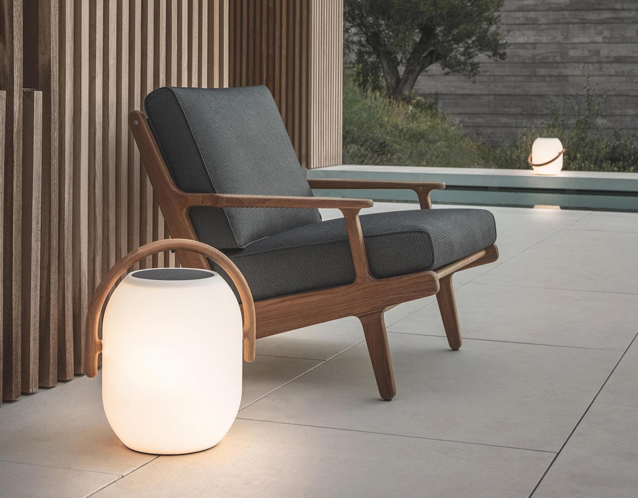 Gloster Ambient Cocoon Outdoor Light