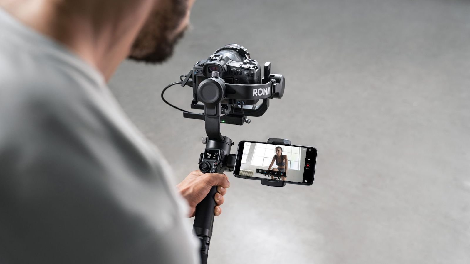 DJI RSC 2 compact camera stabilizer has a foldable design and intuitive features