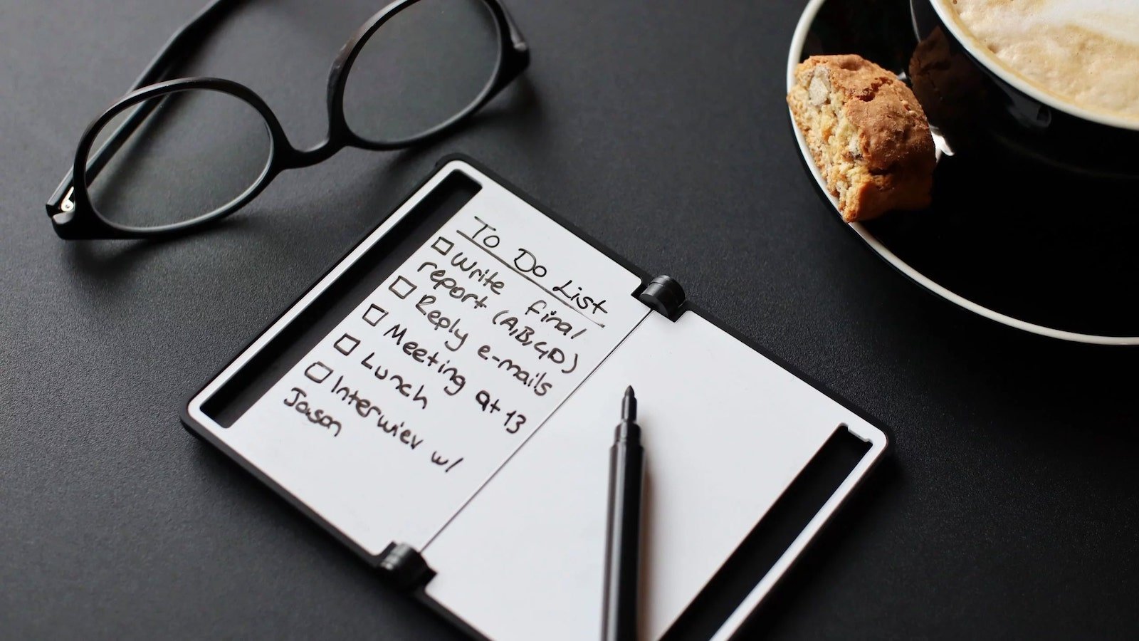 MEMO whiteboard wallet stimulates your creativity and improves your productivity