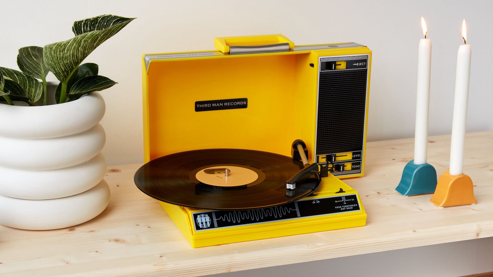 Third Man Records Spinnerette Turntable has a retro vibe and a carry handle to go anywhere