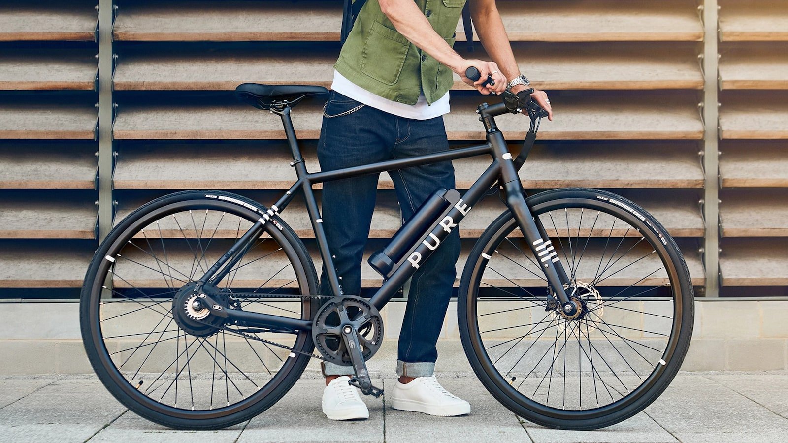Pure Flux One hybrid eBike has a 25-mile range and remains lightweight at just 17.5 kg