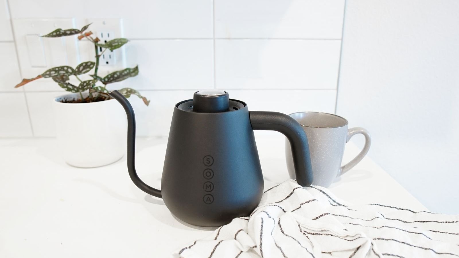 Soma Stainless Steel Kettle includes a brew-range thermometer and a stay-cool handle