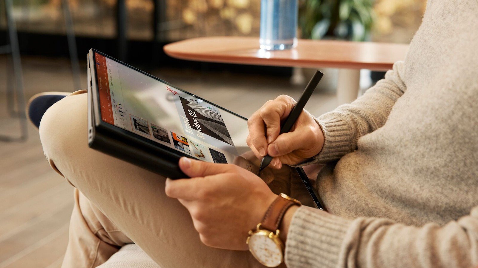 HP Elite Folio 2-in-1 laptop provides smooth transitions with a screen that pulls forward