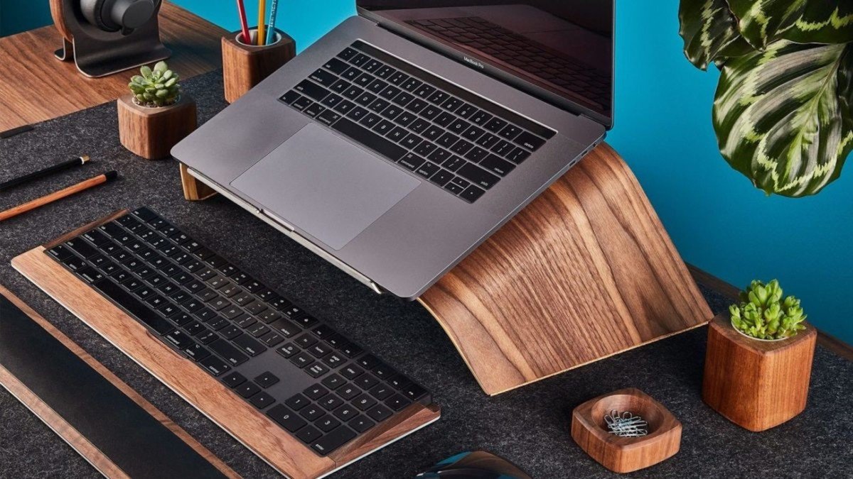 20 Must-have gadgets and accessories for remote workers