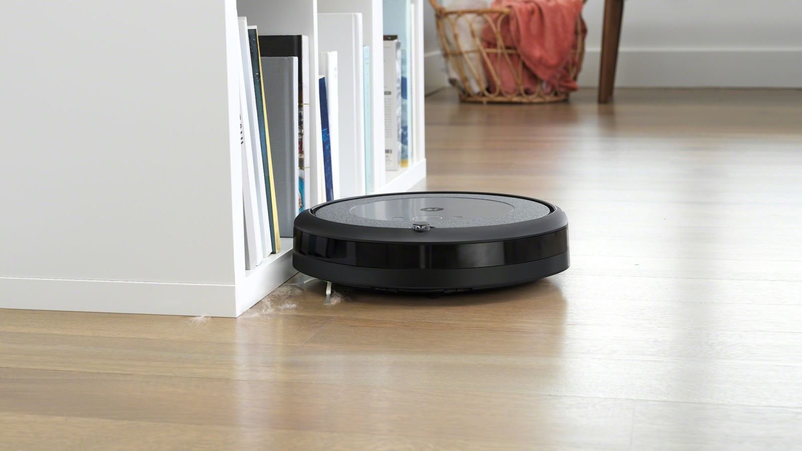 iRobot Roomba i3+ robot vacuum empties debris on its own