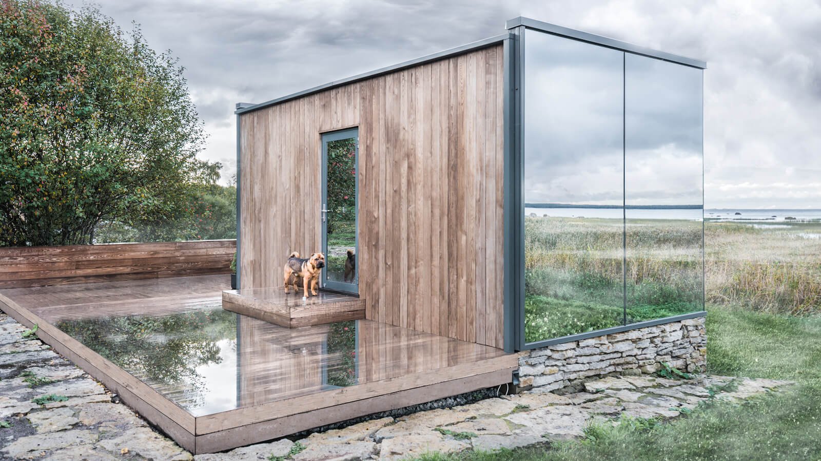 ÖÖD mirrored house creates an extra room in an outdoor space to sleep or work