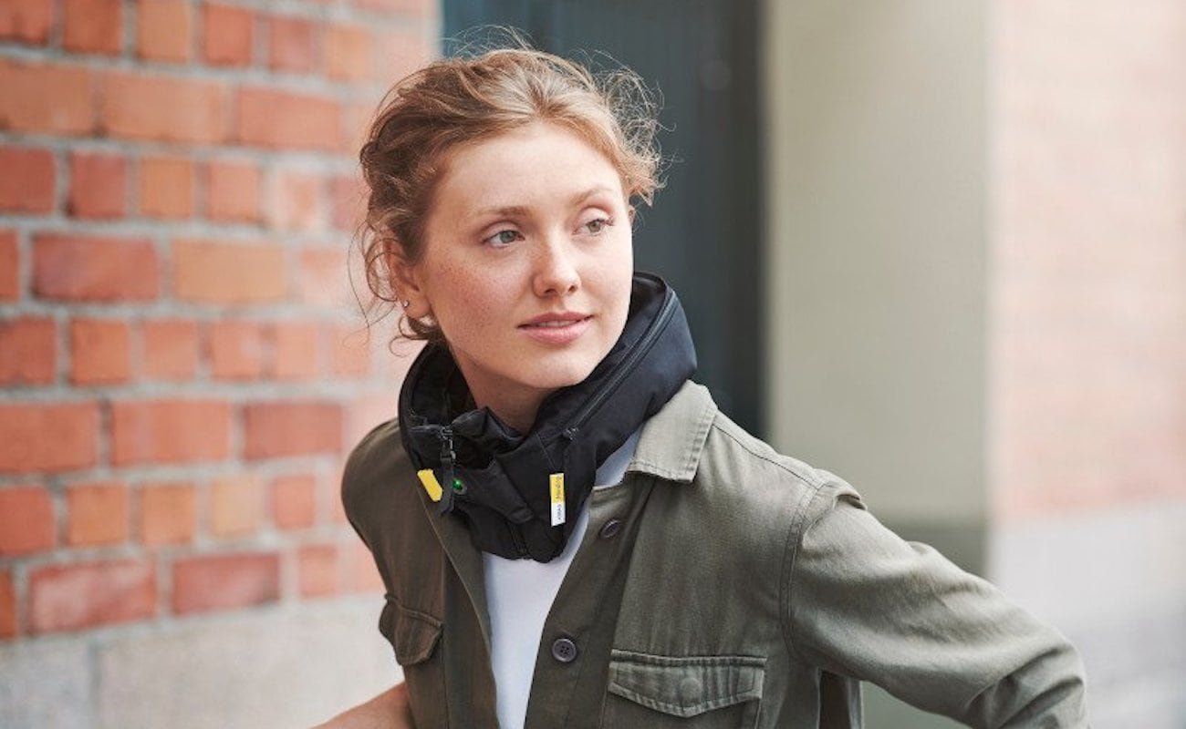 Hövding 3 urban cyclist airbag sits around your neck like a collar