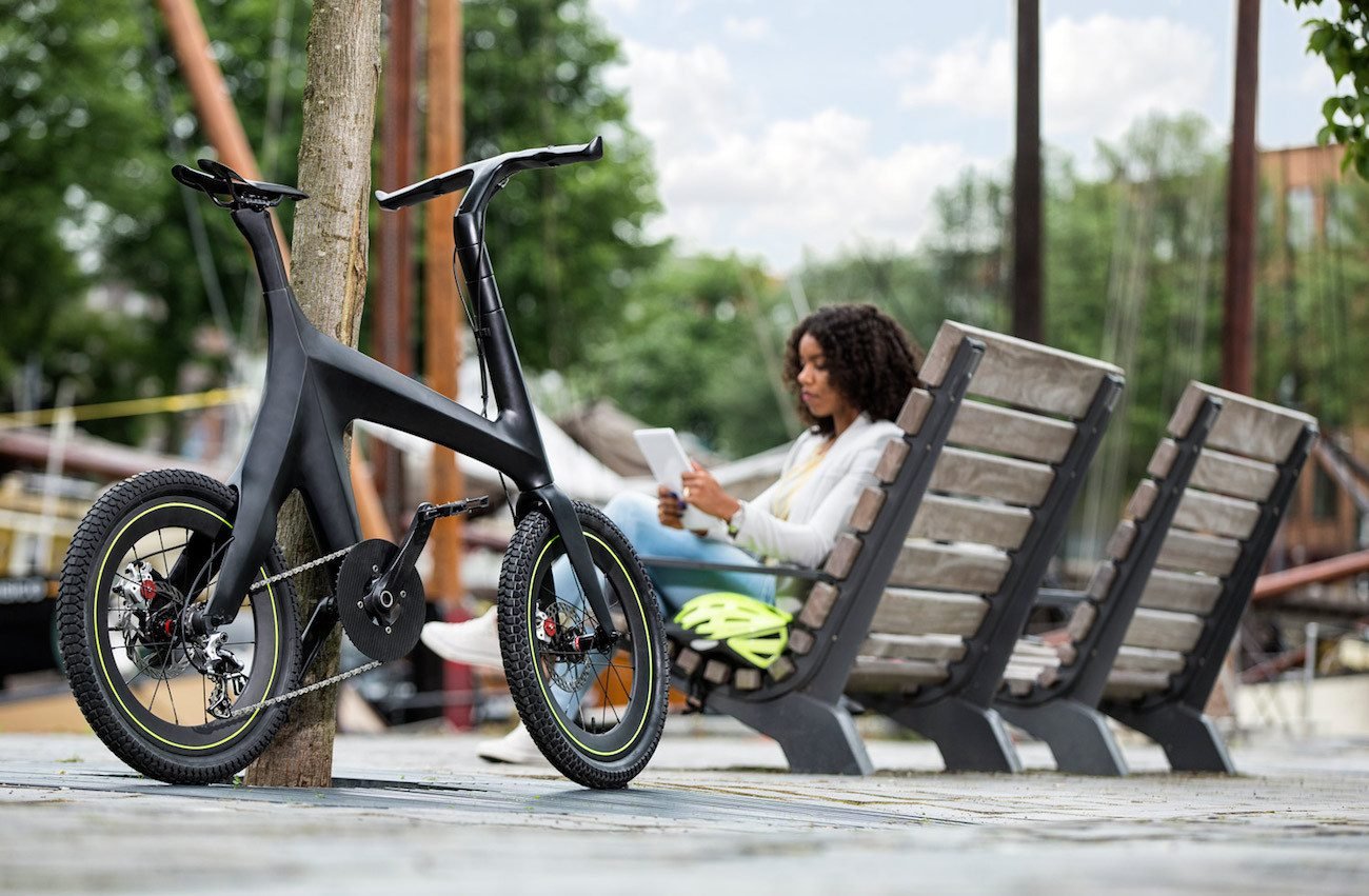 Minimal Bike Carbon Fiber Bike