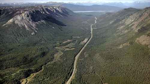 Stretches of the Alaska Highway closed due to flooding