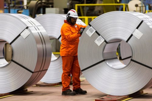 Ottawa asks all federal grant recipients to switch to Canadian steel and aluminum