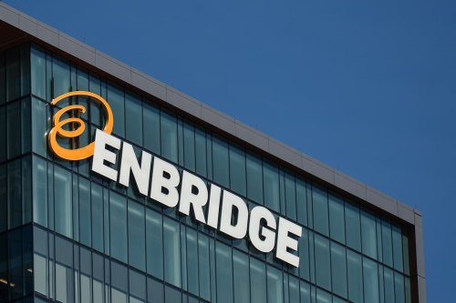 Enbridge forecasts higher core earnings for 2024, raises dividend