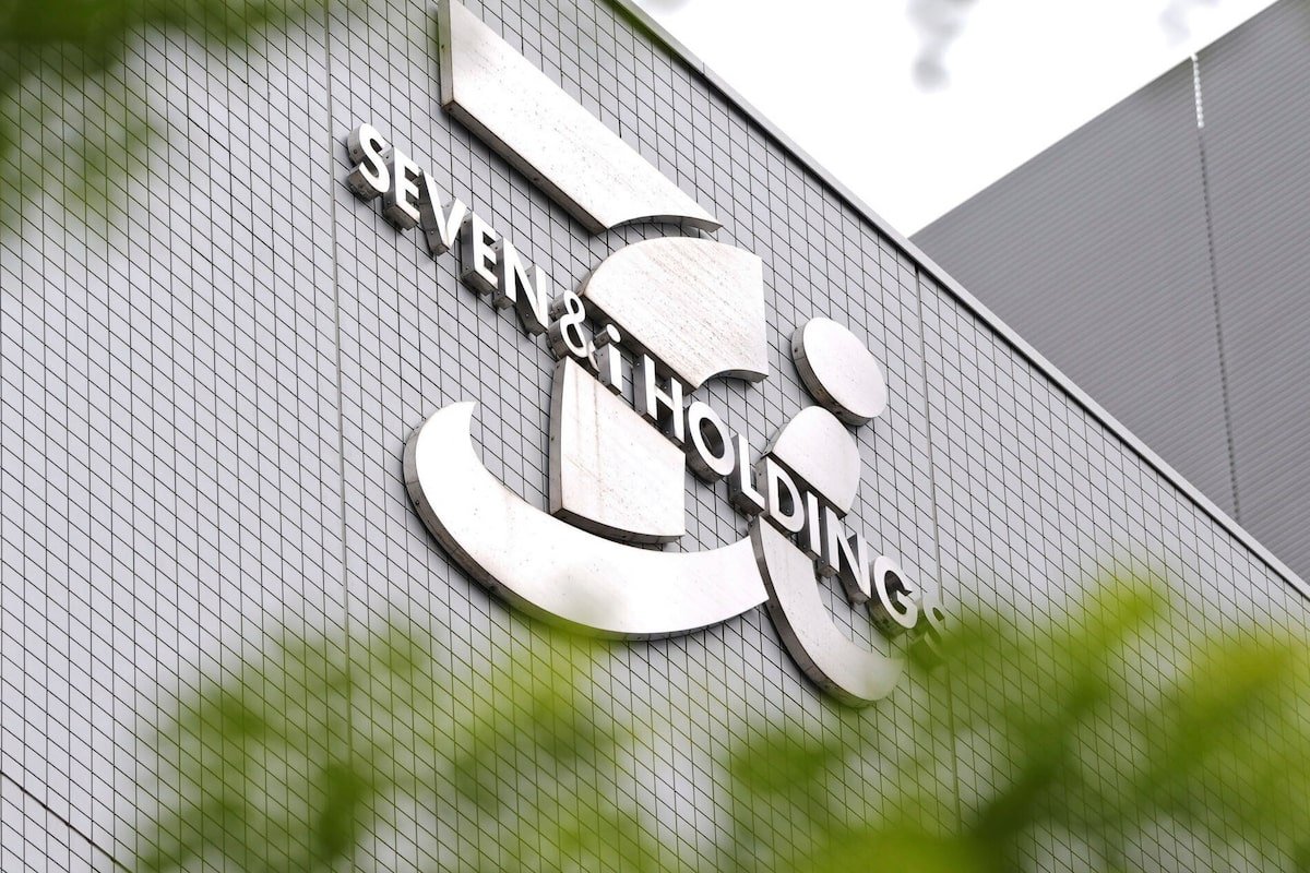 7-Eleven owner Seven & i delays listing of North America business