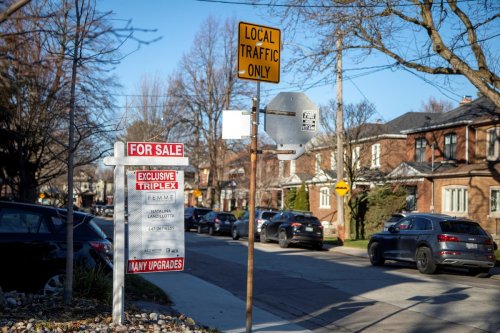 Toronto’s hot neighbourhoods still attract over-asking bids