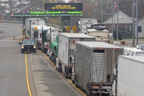 Trudeau defends vaccine mandate for cross-border truckers amid supply chain concerns