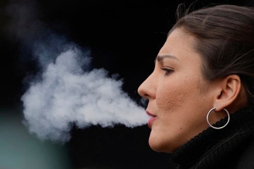 British MPs vote to make tobacco illegal for future generations, target vaping in new bill