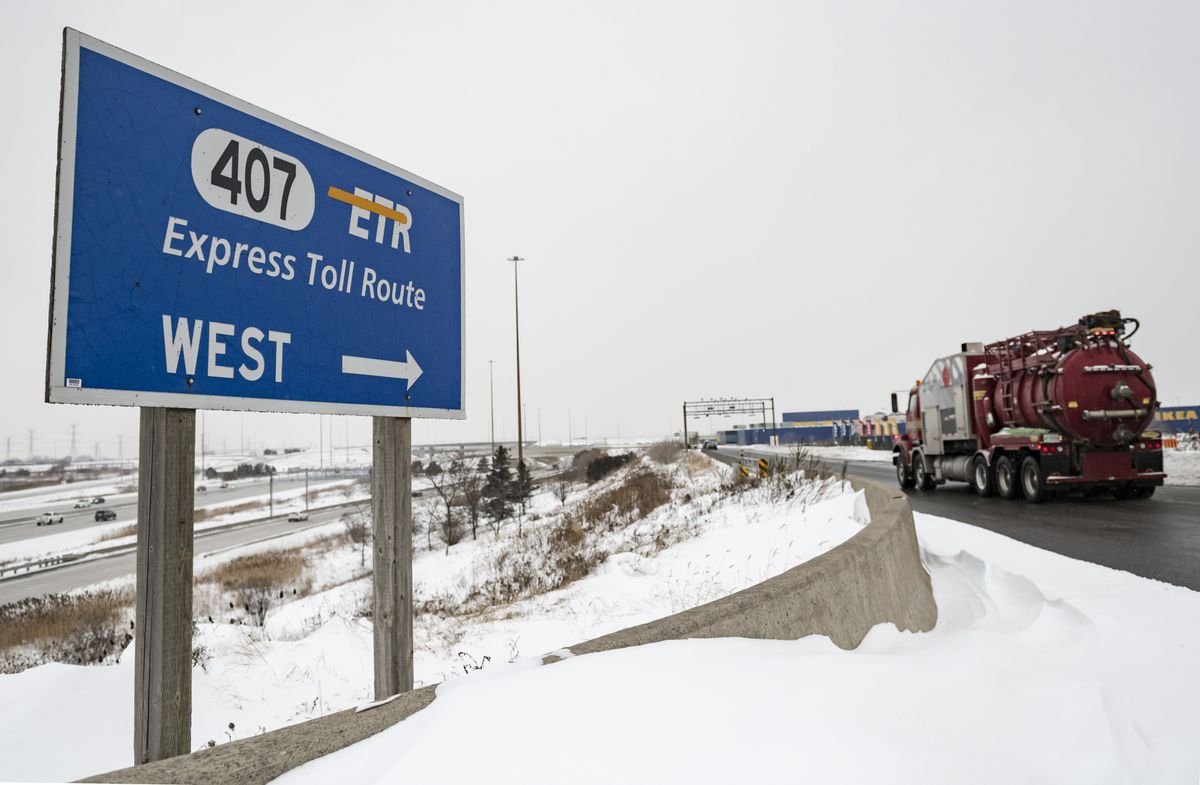 Corruption charges laid against three veteran OPP officers in connection with towing industry