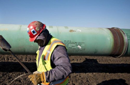 As Keystone fight drags on, oil industry quietly expands pipeline network