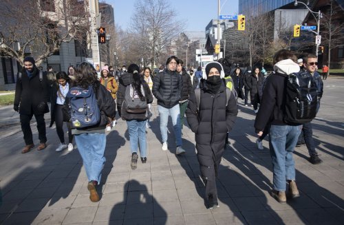 Ottawa forecasts 1.4 million international student applications a year by 2027, document shows