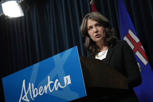 Alberta’s Smith says province still working to import pain medication from Turkey