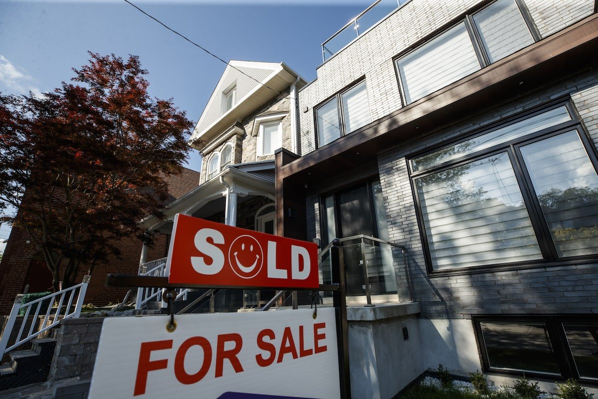 The next stock market crash is going to be brutal for Gen Z. Is it time to pivot to real estate?