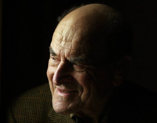 Heimlich uses namesake manoeuvre for first time at 96 to save choking woman