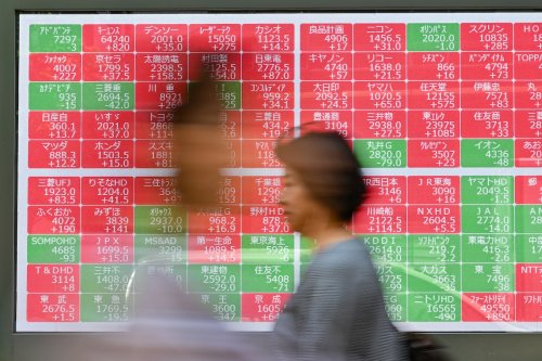 Hey DIY investors, here are three tactics to stop tinkering with your investment portfolio