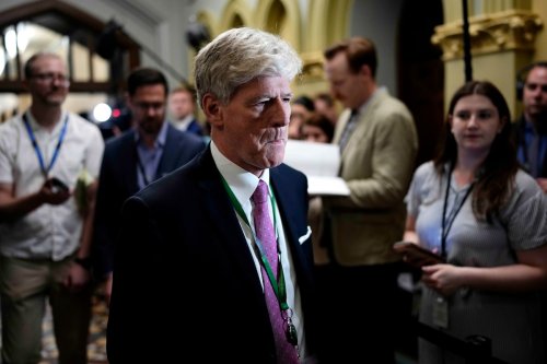 New energy minister Hodgson planning Western Canada trip as Carney’s cabinet meets for first time