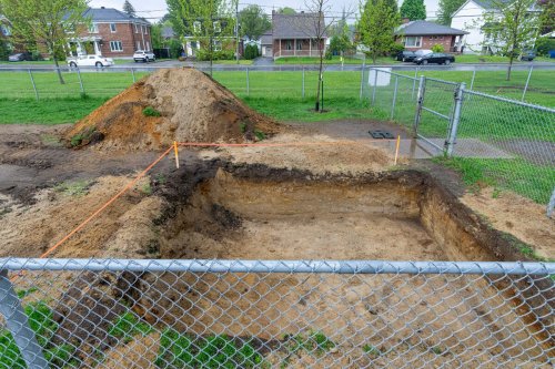 Archeologists find prehistoric artifacts at future skating rink site near Montreal