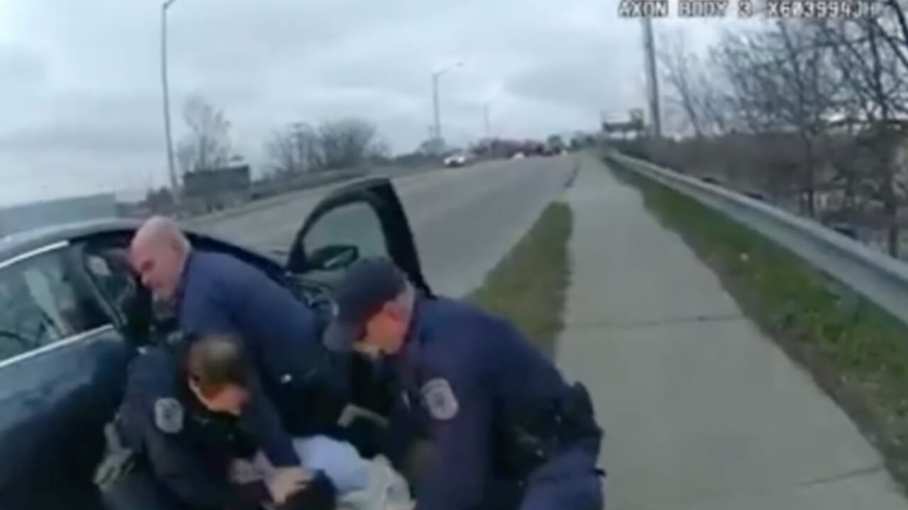 Michigan officer punches Black man in face repeatedly during traffic stop