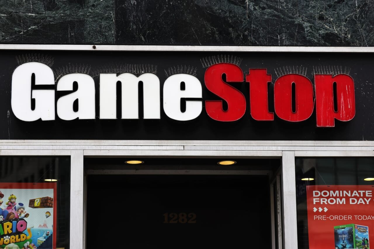 Robinhood restricts stock trading in GameStop, other cos.