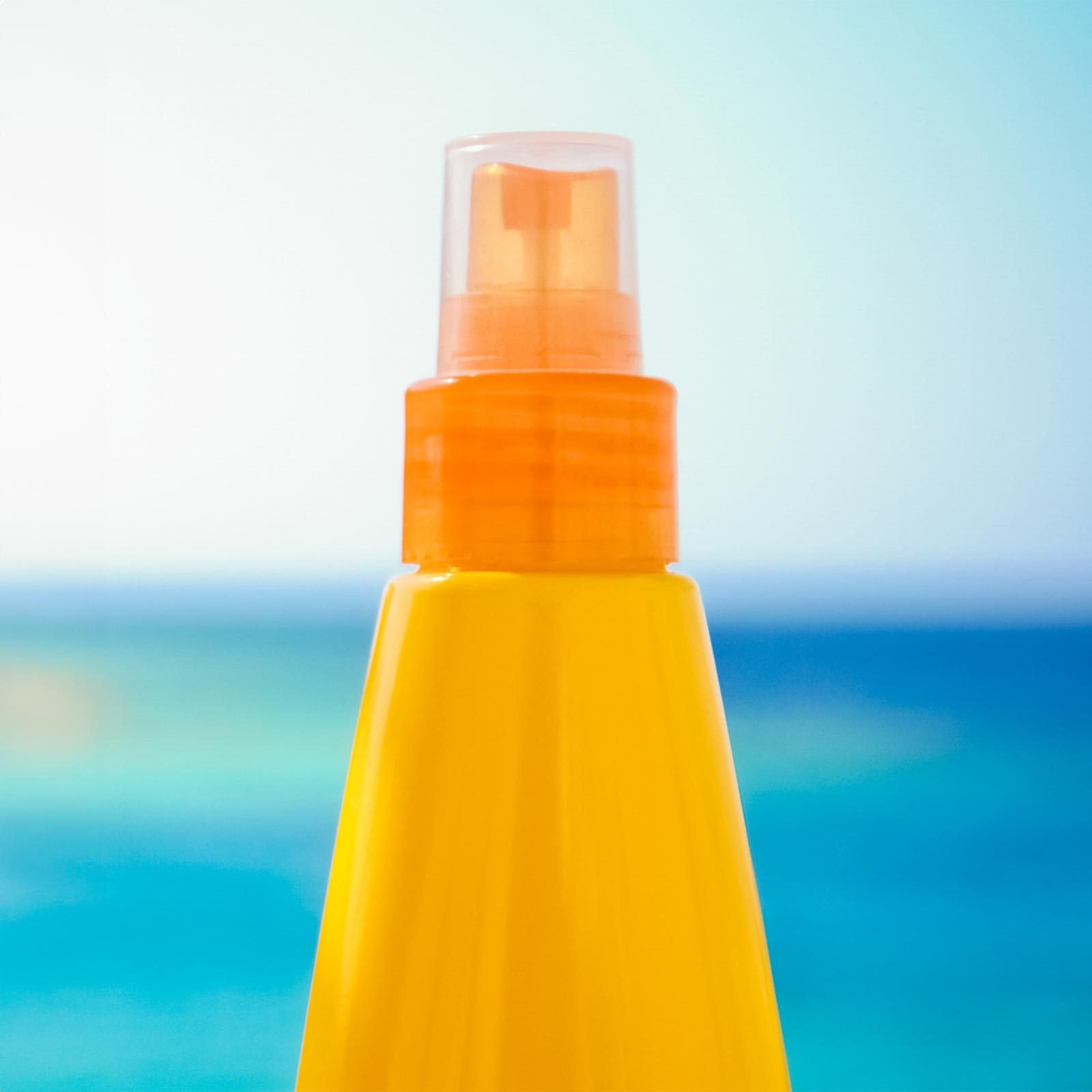Here's how often you should reapply sunscreen, say dermatologists