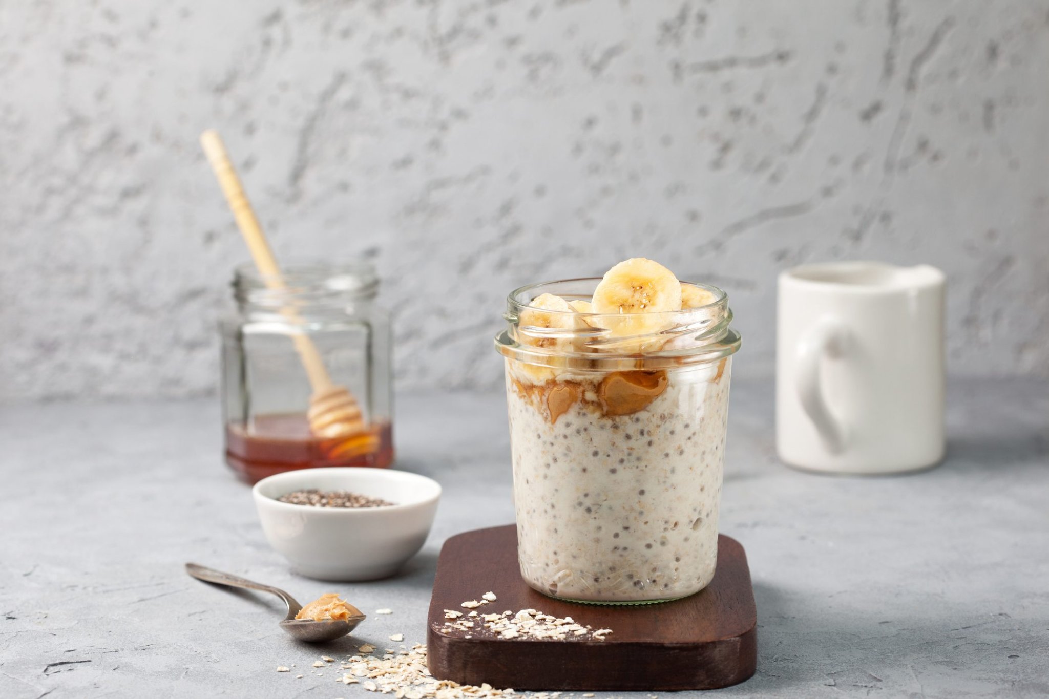 9 Chia Seed Oatmeal Recipes That Nutritionists Love