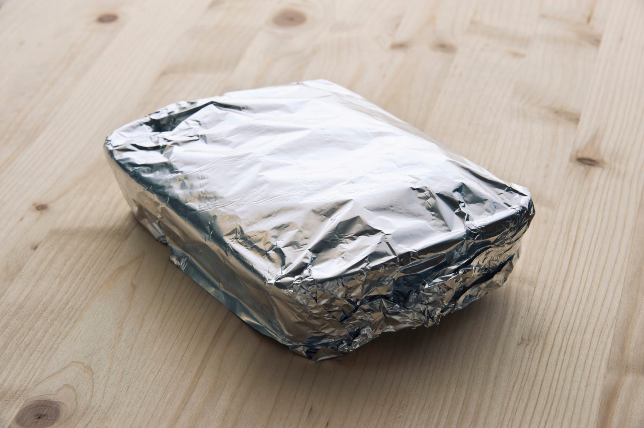 Here’s Why You Should Never Wrap Your Leftovers in Foil