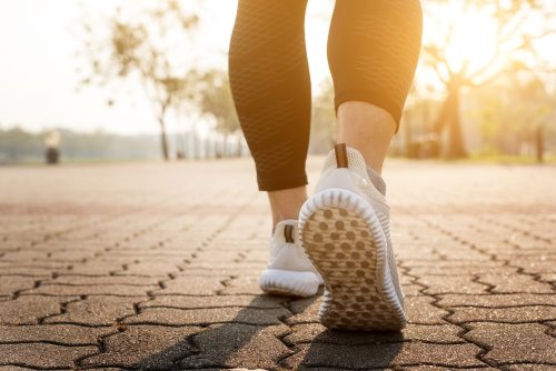 7 Health Benefits of Taking Your Walk Outside