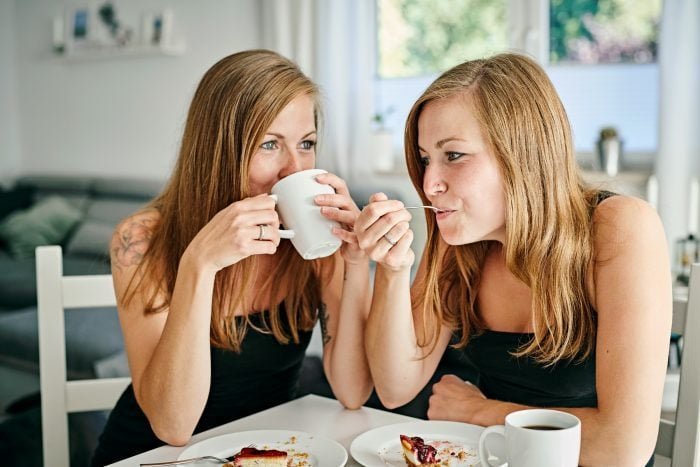 Following This Diet Improves Cholesterol, Says Unique New Study That Followed Identical Twins