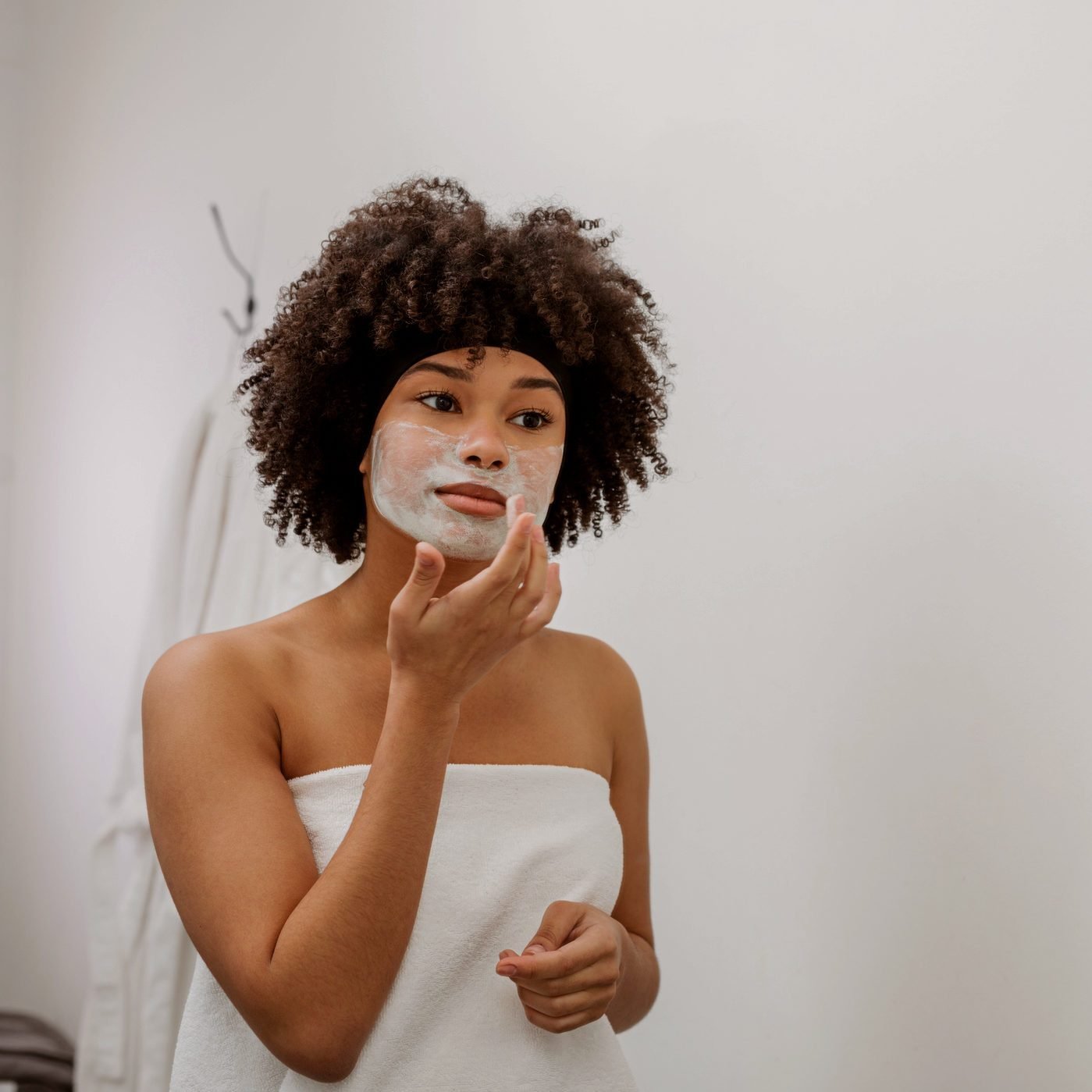 The Correct Age to Begin 10 Vital Skin Care Practices