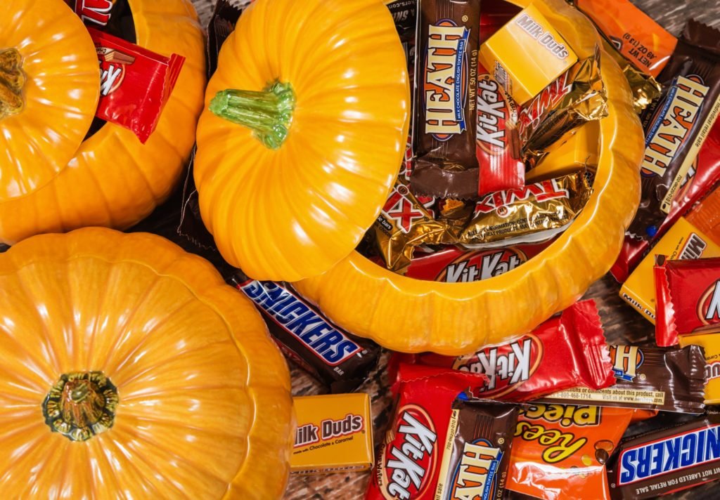 The Best Gluten-Free Candy to Give Out This Halloween
