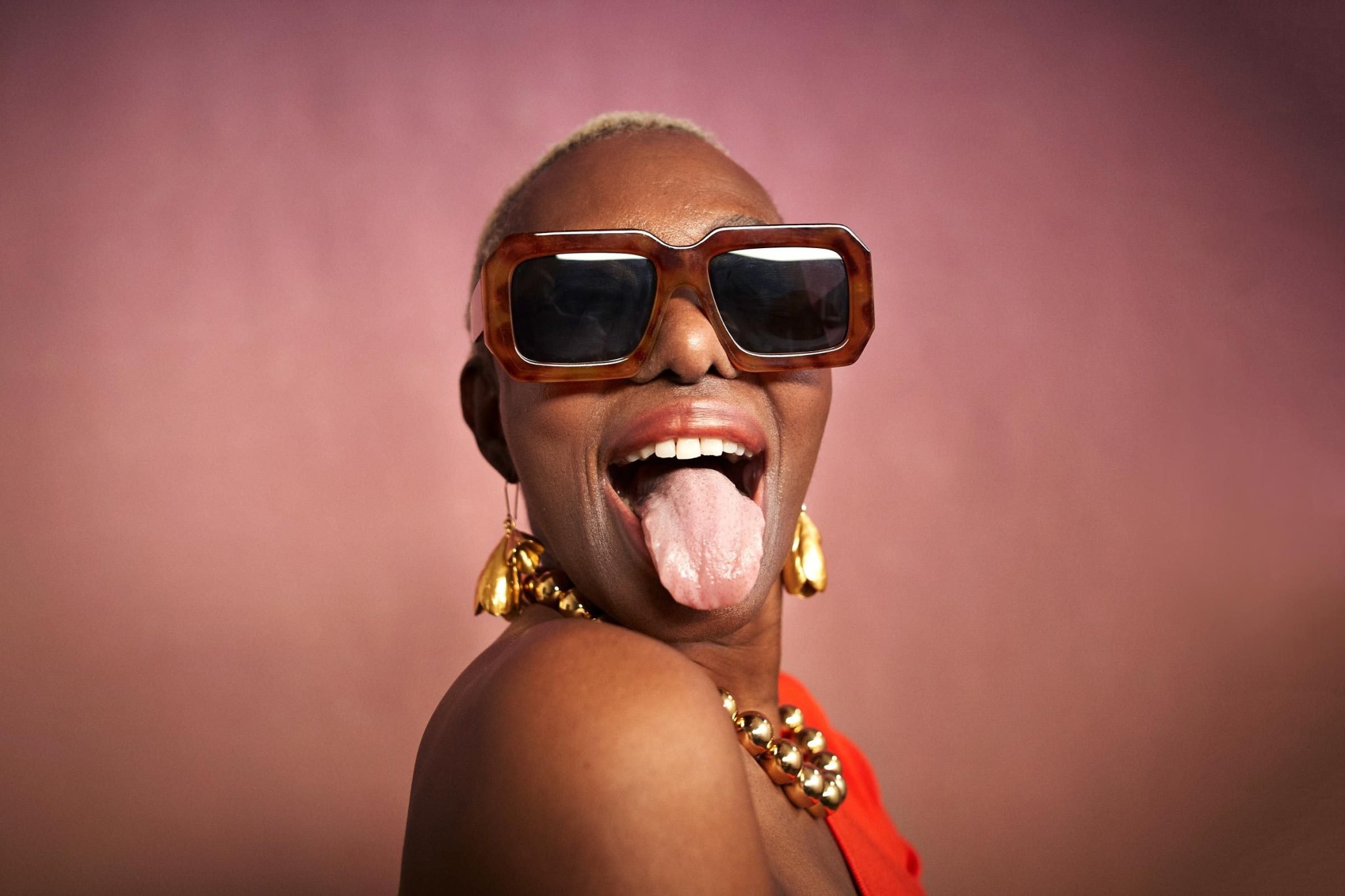 White Spots on Your Tongue? Here’s What They Could Mean for Your Health