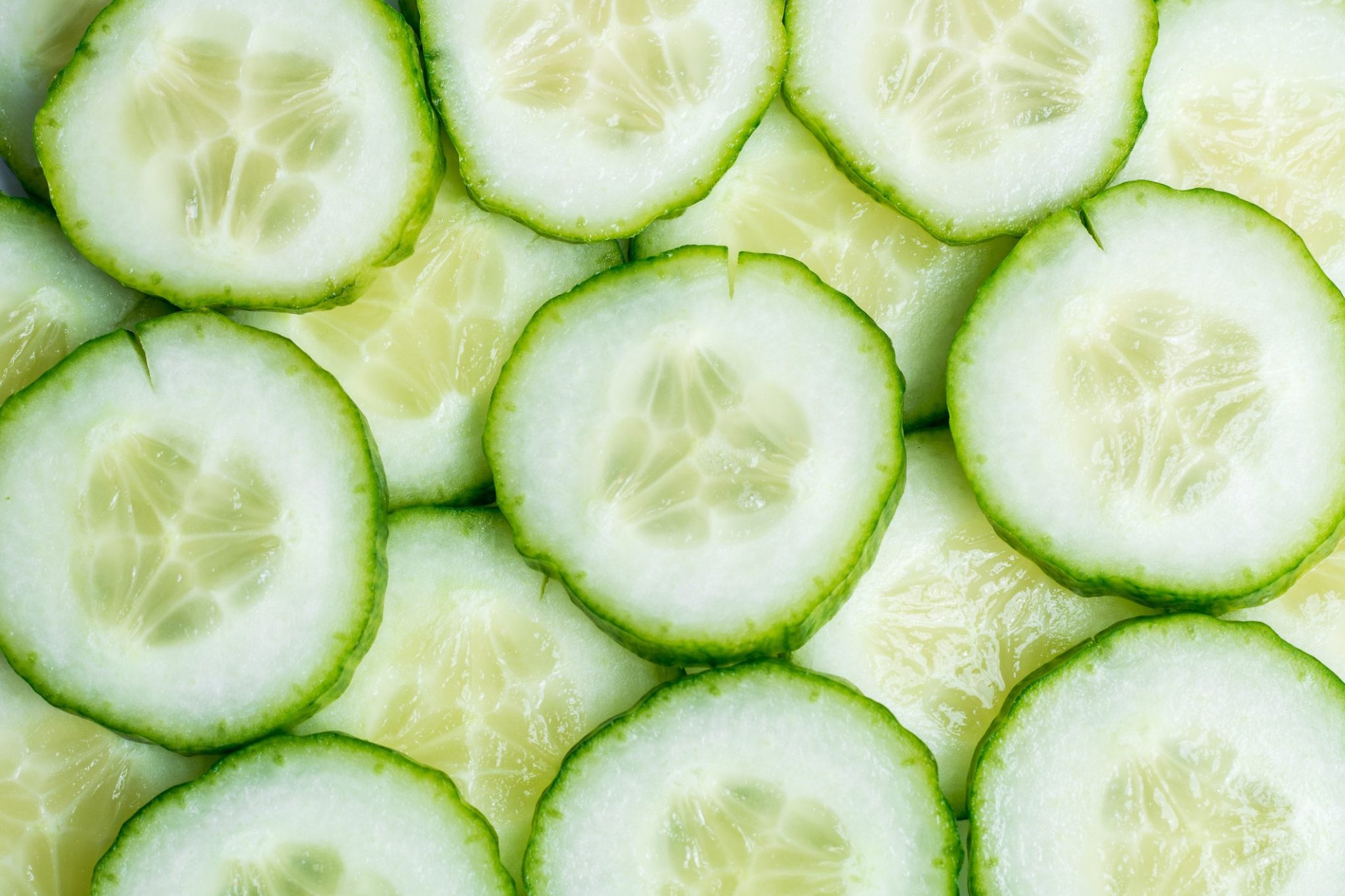 10 Most Hydrating Foods to Eat (Without Drinking Water)
