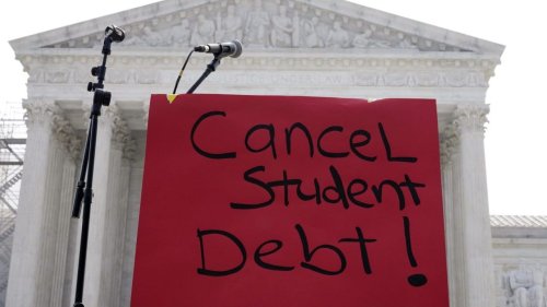 Most student loan borrowers say they’ve delayed major life events due to debt: Gallup