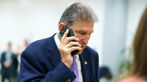 Manchin’s side deal on brink as GOP seeks his 2024 ouster