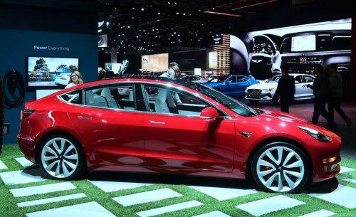 Texas lawmakers move to raise penalties on owners of Teslas and other electric vehicles