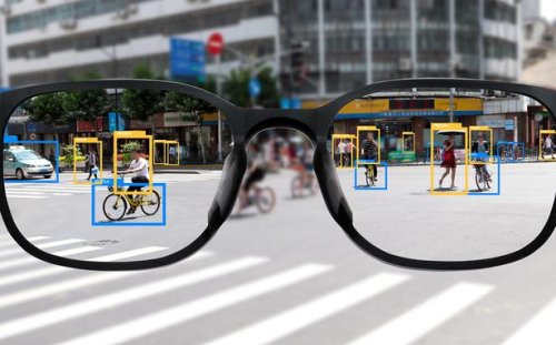 Older users find augmented reality confusing, report says