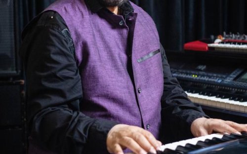 Louiz Banks, the godfather of Indian Jazz, is teaching children again