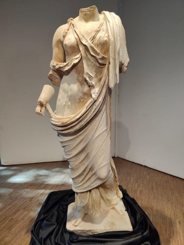 Exceptional female statue found in Tusculum – The History Blog